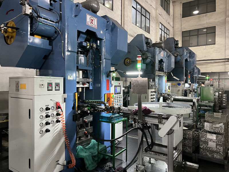 Ningbo XiaYi Electromechanical Technology Co.,Ltd. خط إنتاج الشركة المصنعة