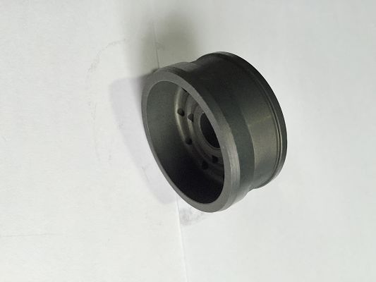 المكبس المعدني ذو الأخدود الواسع للسيارات مع نطاقات PTFE المستخدمة في امتصاص الصدمات